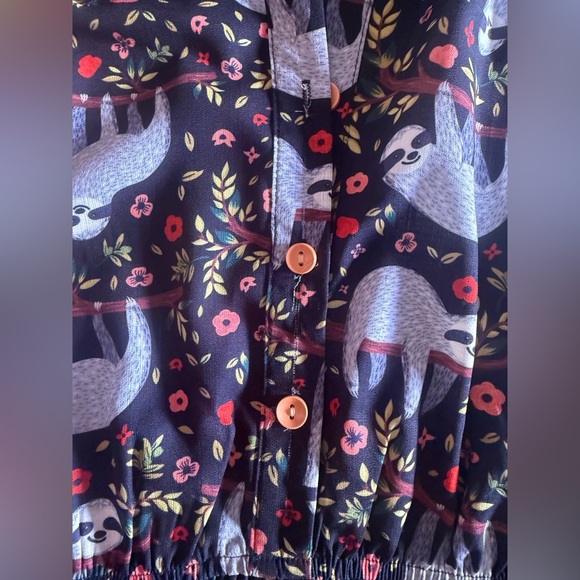 La Vie Lente Sleeveless Sloth Print Shirtdress S/M Quirky Novelty Button Up - Picture 9 of 15